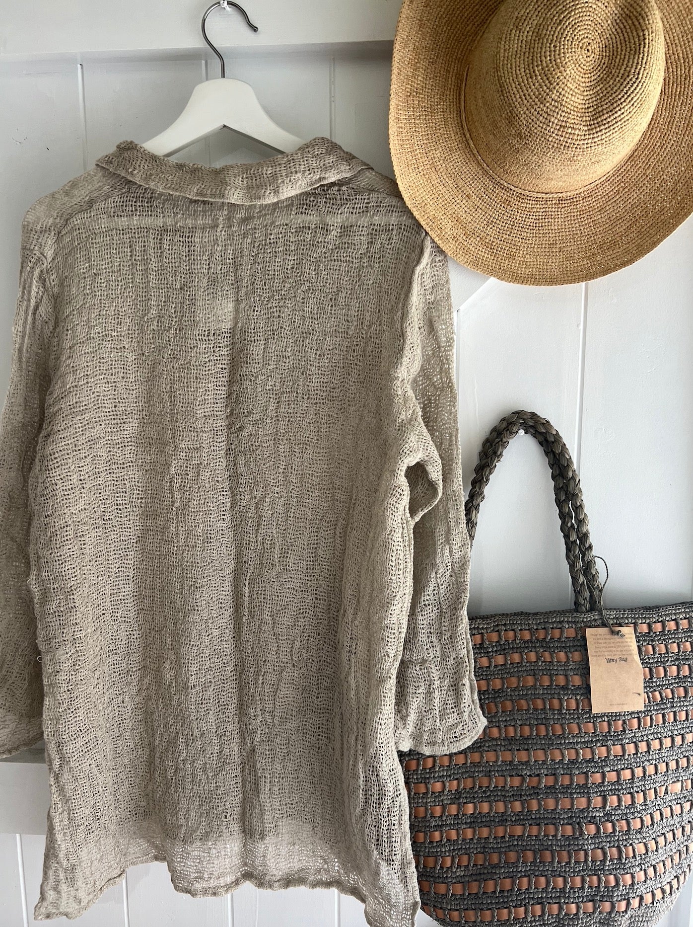 Woman Wearing Estilo Emporio Carita Cover Up Linen Dress - Rete - Dress LUXAMORE