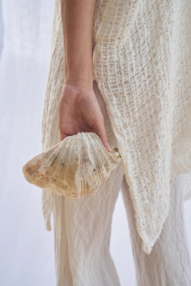 Woman Wearing Estilo Emporio Cuadra Top + Dress Cestino Panna - Dress LUXAMORE