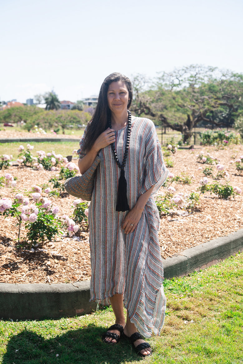 Woman Wearing Exclusive: Estilo Emporio Polla Maxi Kaftan - Bolegna - Dress LUXAMORE