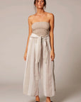 Woman Wearing Estilo Emporio Batista Pant - White - Pants LUXAMORE