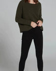 Estilo Emporio Linen Stretch Pant - Natural - LUXAMORE -Pants-Estilo Emporio Linen Stretch Pant effortlessly blending comfort and sophistication, a versatile staple in the signature linen pieces. Shop Estilo Emporio Pants