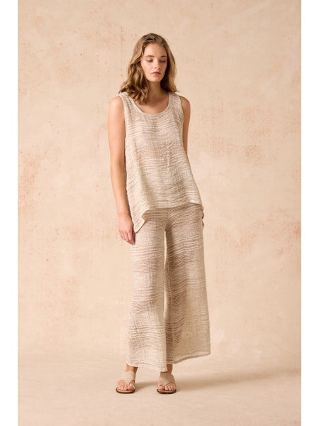 Woman Wearing Estilo Emporio Mini Emilio Top - Tosca - Top LUXAMORE