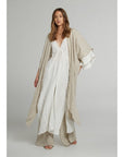 Woman Wearing Estilo Emporio Tie Kimono - Scorpione Natural - JACKET LUXAMORE