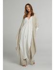 Woman Wearing Estilo Emporio Tie Kimono - Scorpione Natural - JACKET LUXAMORE