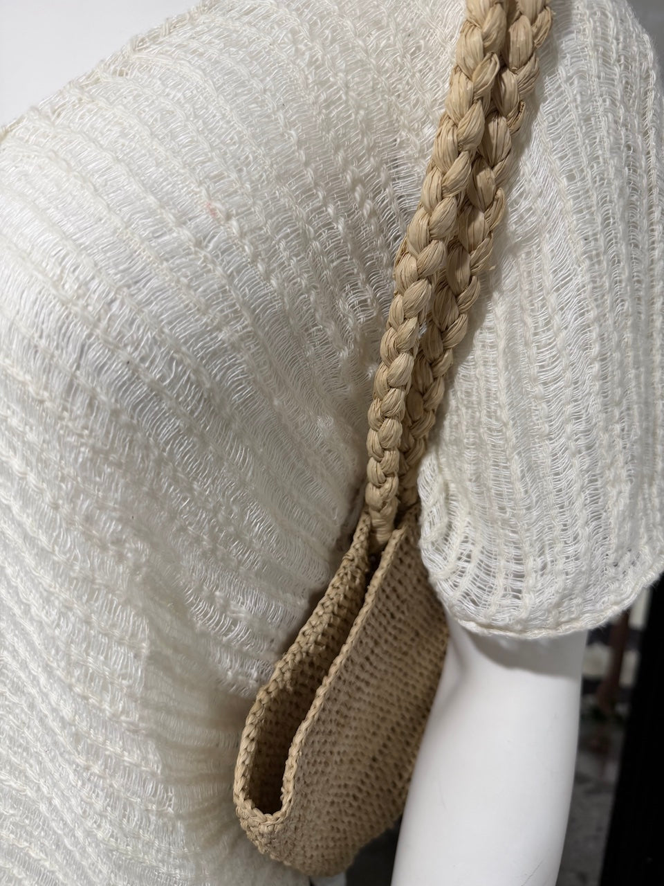 Mannequin Modelling Estilo Emporio Zaza Top Giorno Panna - Tops LUXAMORE