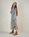 Woman Wearing La Bottega di Brunella Linen Dress Vestito Fausta Campagna - Natural - Dress LUXAMORE
