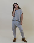 Woman Wearing La Bottega di Brunella Linen Pants - Fossil - Pants LUXAMORE