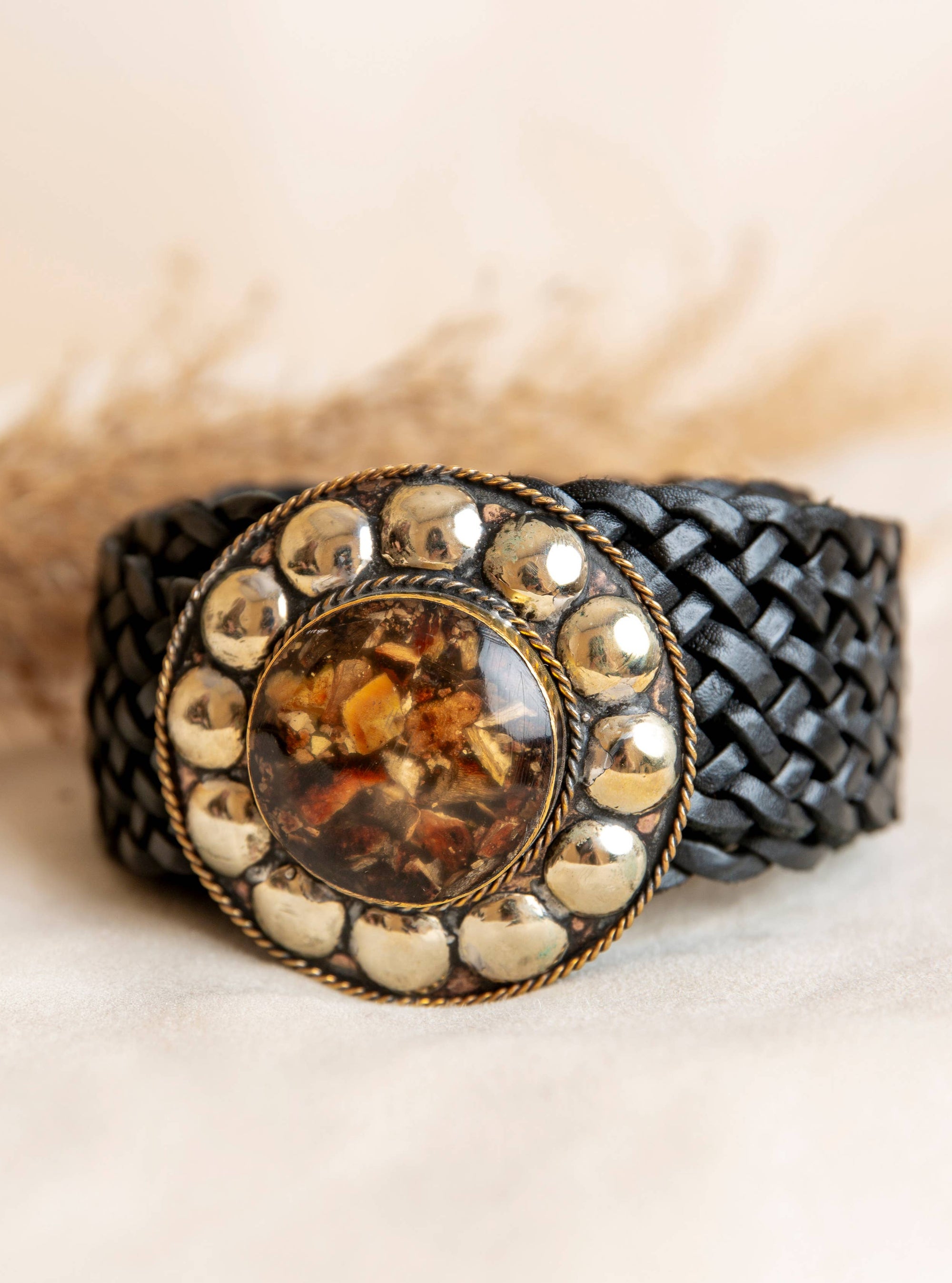 Woman Wearing Lula Natura Satu Wide Black Leather Belt With Brown Stone - Belt LUXAMORE