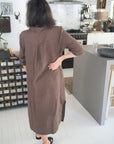 Woman Wearing Linen Shirtdress, Button-Up, Maxi Made in Italy Chocolate - Dress LUXAMORE