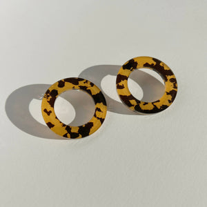 Mingled Hoop Stud Earrings - Honey Tortoise Shell