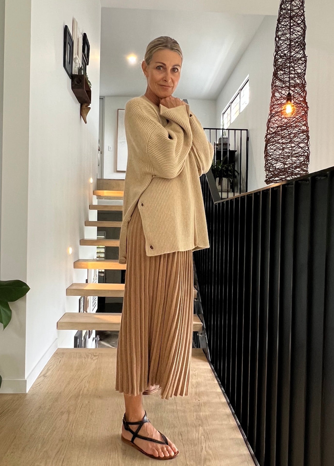 Lemme Cashmere Sweater : Beige - LUXAMORE -cashmere sweater-