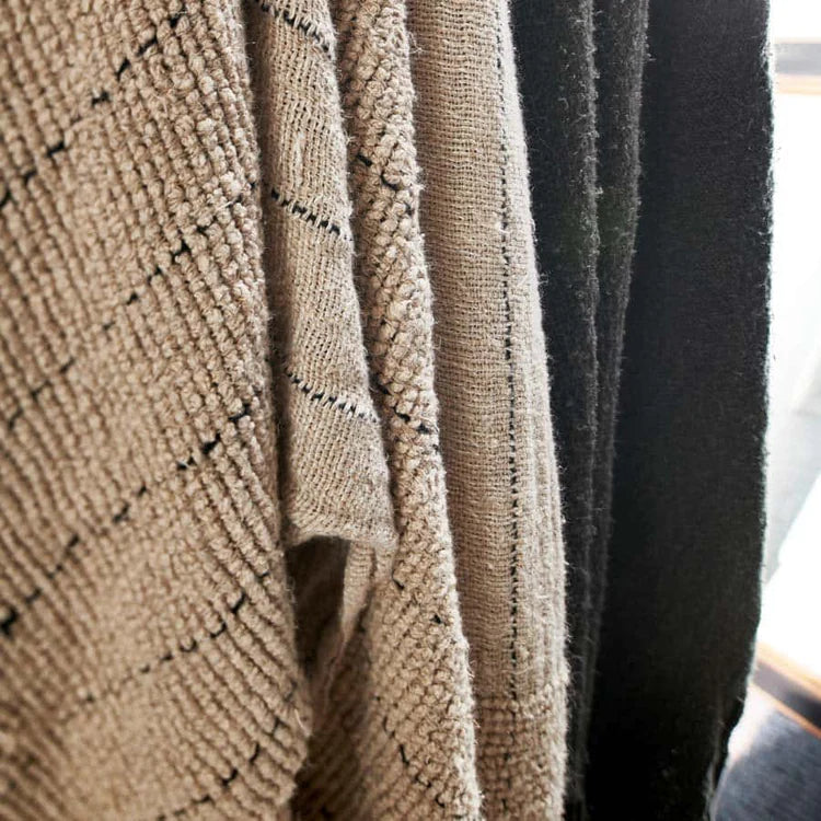 Eadie Lifestyle Mayla Linen Throw Natural - LUXAMORE -Throw-Eadie Lifestyle Mayla Linen Throw Natural oozes comfort and warmth with its divine tactility. A welcome addition to our much loved Handwoven collection.