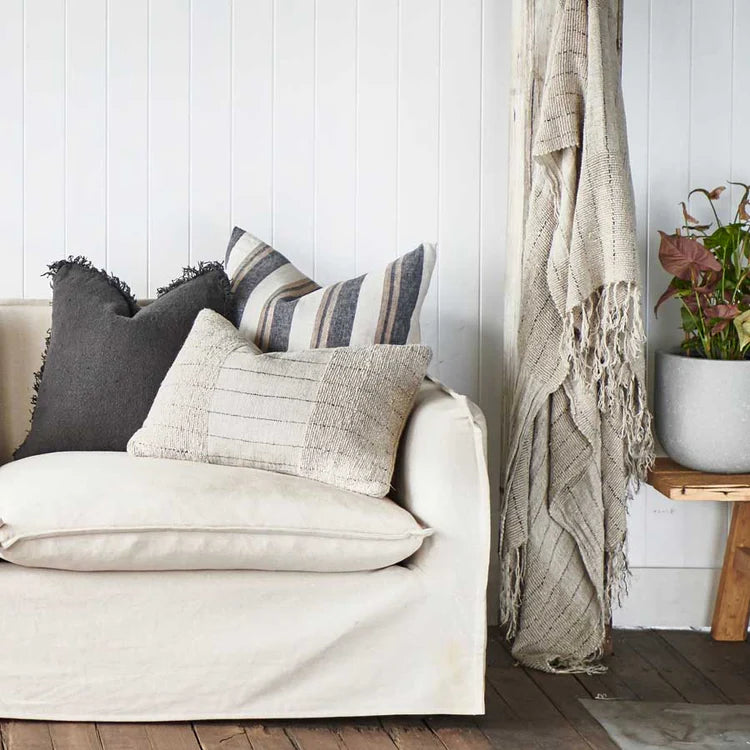 Eadie Lifestyle Mayla Linen Throw Natural - LUXAMORE -Throw-Eadie Lifestyle Mayla Linen Throw Natural oozes comfort and warmth with its divine tactility. A welcome addition to our much loved Handwoven collection.
