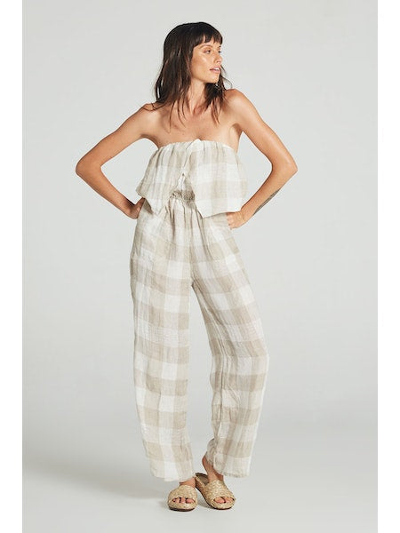 Estillo Emporio Papillion Jumpsuit - Panna White - LUXAMORE -Jumpsuits-100% Linen, exclusively made in Positano for Estilo Emporio. The Papillion Jumpsuit is a low maintenance design with a luxe feel, featuring a slight crop leg silhouette and a bust overlay flattering for all shapes and size. Colour Panna White Size Small L4046