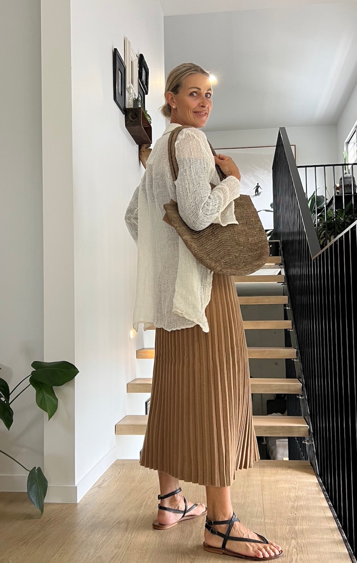 Estilo Emporio Carita Cover Up Linen Dress - Rete - LUXAMORE -Dress-Estilo Emporio Carita Cover Up Dress a versatile and timeless piece crafted from 100% Italian linen. Shop Estilo Emporio Cover up's and dresses at Luxamore.