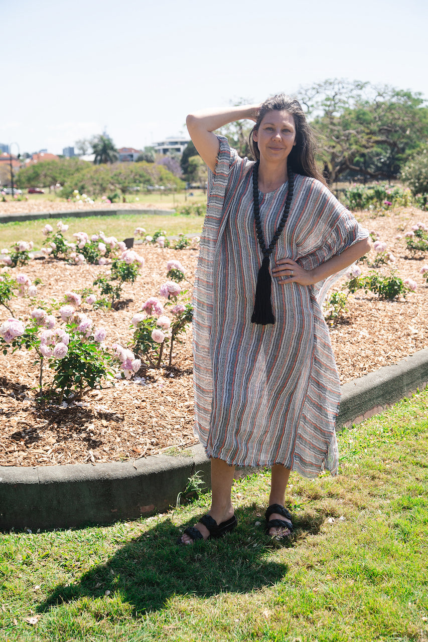 Woman Wearing Exclusive: Estilo Emporio Polla Maxi Kaftan - Bolegna - Dress LUXAMORE