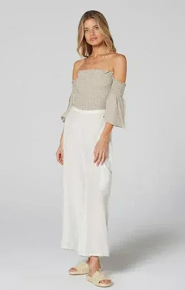 Estilo Emporio Fiorella Top - Natural worn by model in natural setting LUXAMORE 