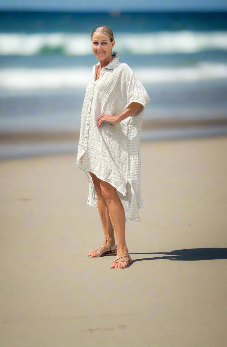Estilo Emporio La Cota Cover Up Linen Dress Lyla - LUXAMORE -Dress-Estilo Emporio La Cota Cover Up Dress, wear to the beach or the bar. Sustainable, and effortlessly chic. Shop Estilo Emporio Dresses Italian Linen at Luxamore.