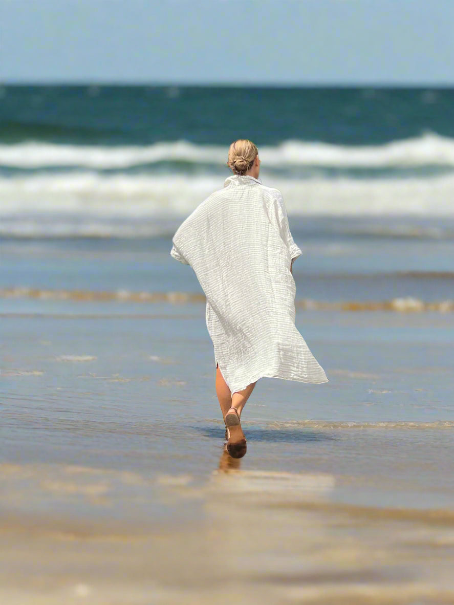 Estilo Emporio La Cota Cover Up Linen Dress Lyla - LUXAMORE -Dress-Estilo Emporio La Cota Cover Up Dress, wear to the beach or the bar. Sustainable, and effortlessly chic. Shop Estilo Emporio Dresses Italian Linen at Luxamore.