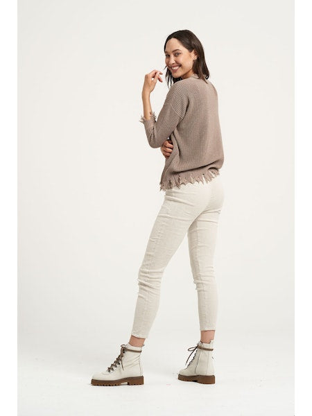 Estilo Emporio Linen Stretch Pant - Natural - LUXAMORE -Pants-Estilo Emporio Linen Stretch Pant effortlessly blending comfort and sophistication, a versatile staple in the signature linen pieces. Shop Estilo Emporio Pants