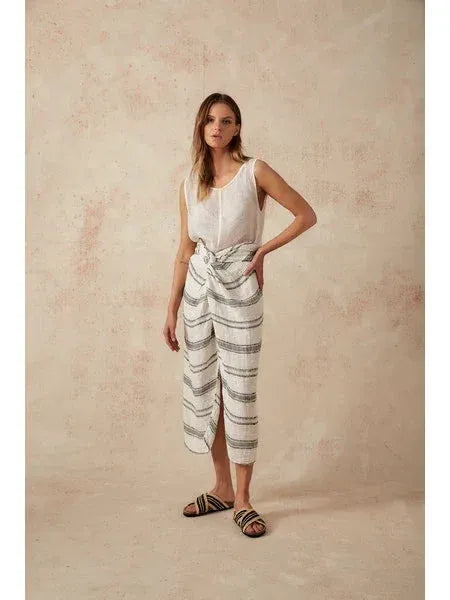 Estilo Emporio Malay Skirt - Monochroma LUXAMORE  