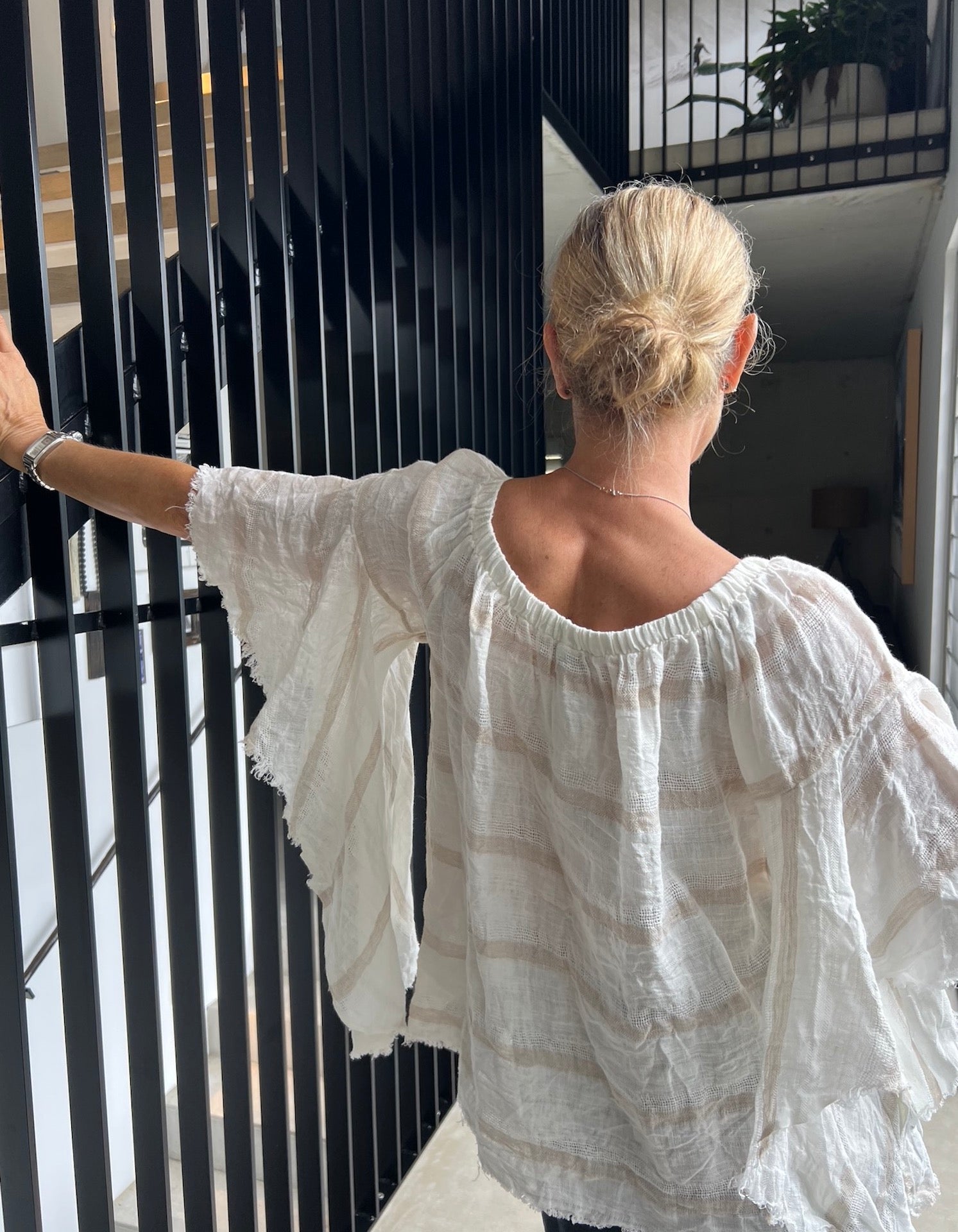 Estilo Emporio Mexicana Top - LUXAMORE -Tops-Estilo Emporio Mexicana Top Discover the raw elegance of the a true statement piece that embodies effortless Italian style. Shop Estilo Emporio Tops at Luxamore