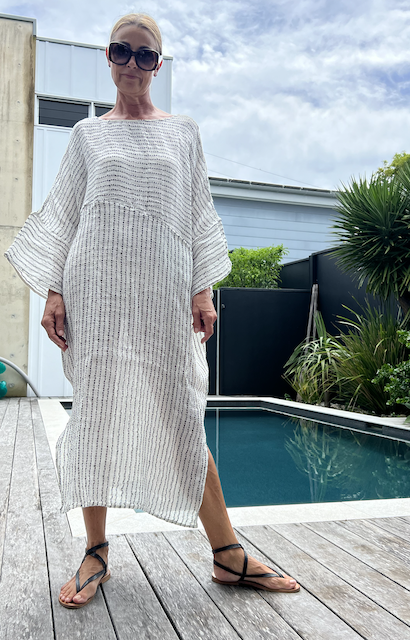 Estilo Emporio Nebbilio Linen Dress - Binario - LUXAMORE -Dress-Estilo Emporio Nebbilio Dress: 100% Positano linen, fresh Binario summer best seller. Shop Estilo Emporio Dresses Italian linen favourites from Luxamore. 