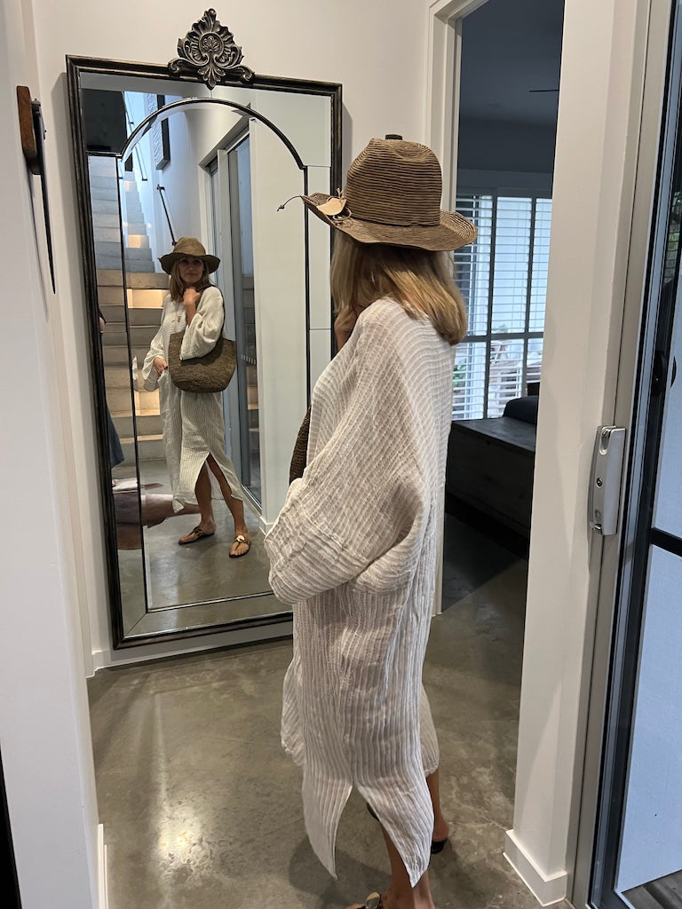 Estilo Emporio Nebbilio Linen Dress - Lyla - LUXAMORE -Dress-Estilo Emporio&#39;s Nebbilio Linen Dress, a bestselling Italian-made 100% Positano linen dress. Shop Estilo Emporio dresses from Luxamore a stockist since 2016.