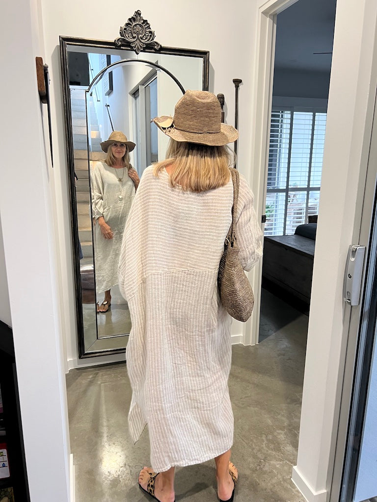 Estilo Emporio Nebbilio Linen Dress - Lyla - LUXAMORE -Dress-Estilo Emporio&#39;s Nebbilio Linen Dress, a bestselling Italian-made 100% Positano linen dress. Shop Estilo Emporio dresses from Luxamore a stockist since 2016.