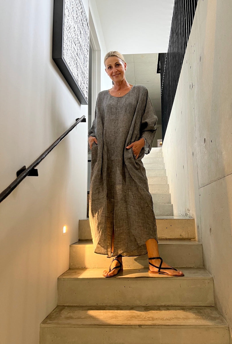 Estilo Emporio Neve Linen Dress - Battista Blue Notte - LUXAMORE -Dress-Estilo Emporio Neve Linen Dress – Handcrafted in Positano from 100% Italian linen, this breezy maxi dress exudes effortless elegance and lightweight comfort.