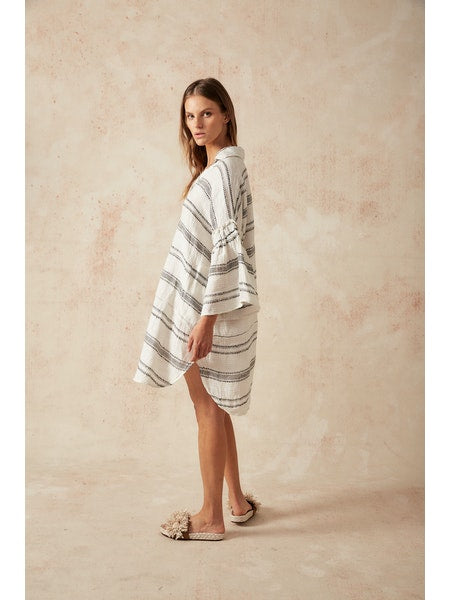 Estilo Emporio Siesta Mini Linen Dress - Lyla - LUXAMORE -Dress-Estilo Emporio Siesta Mini Dress embodies a contemporary bohemian style that effortlessly merges comfort and style. Shop Estilo Emporio Dresses from Luxamore.