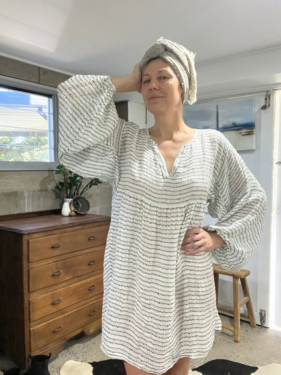 Estilo Emporio Stella Linen Dress - Binario - LUXAMORE -Dress-Estilo Emporio Stella Dress, Featuring playful balloon puff sleeves with elasticized cuffs and an above-the-knee hemline shop Estilo Emporio Dresses at Luxamore