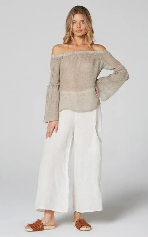 Estilo Emporio Twiggy Off The Shoulder Top worn by model in natural setting LUXAMORE 