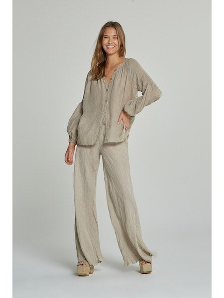 Estilo Emporio Voille Shirt - Natural - LUXAMORE -Tops-Estilo Emporio Voille Shirt lightweight Italian Ville designed with a relaxed fit. Carefully hand-cut, breathable linen. Shop Estilo Emporio Tops at Luxamore.
