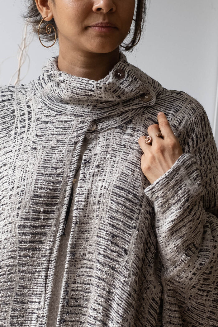 La Bottega di Brunella Cape Mantella Paloma - Sangria - LUXAMORE -Coat-La Bottega di Brunella Maglia Europa Fossil - Campagna linen top garments, designed and handcrafted in Italy. Shop La Bottega di Brunella Linen Tops at Luxamore