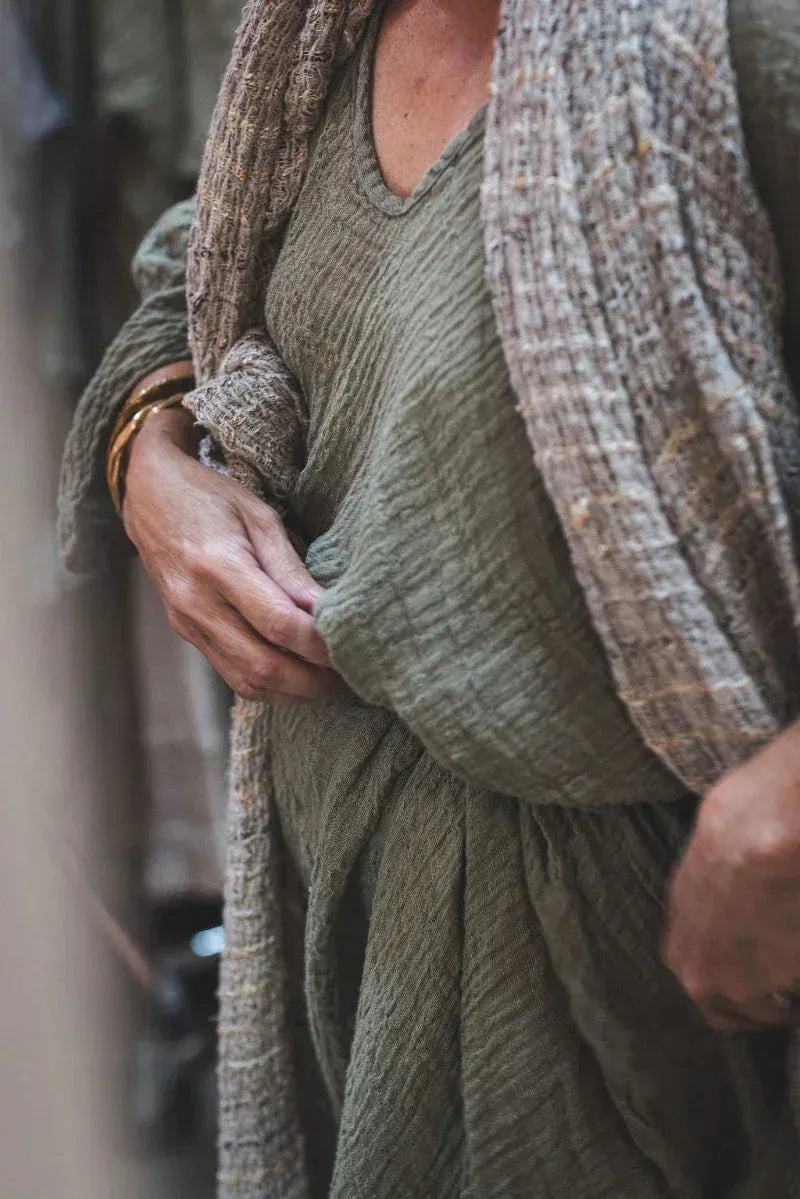 women wearing La Bottega di Brunella Linen Dress Vestito Fausta Garzata - Fossil Dress LUXAMORE 