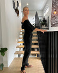 Woman Wearing La Bottega di Brunella Linen Pants Black - Pants LUXAMORE