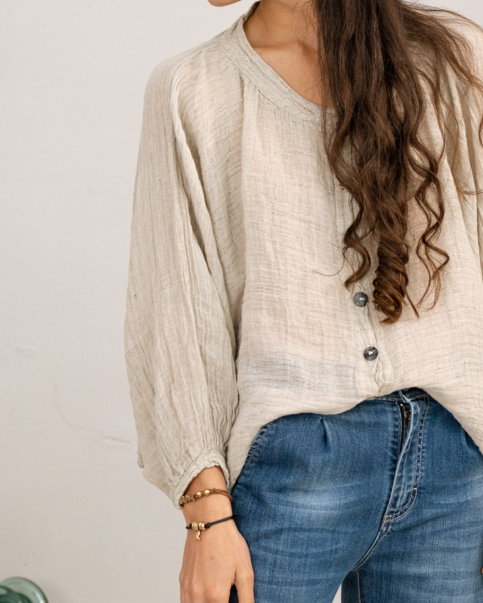 La Bottega di Brunella Top Camicia Zolla - Garzata Nero - LUXAMORE -Tops-La Bottega di Brunella Camicia Zolla – Nero handcrafted linen tops made in Italy. Ethically woven with natural fibers. Explore La Bottega di Brunella’s linen tops.