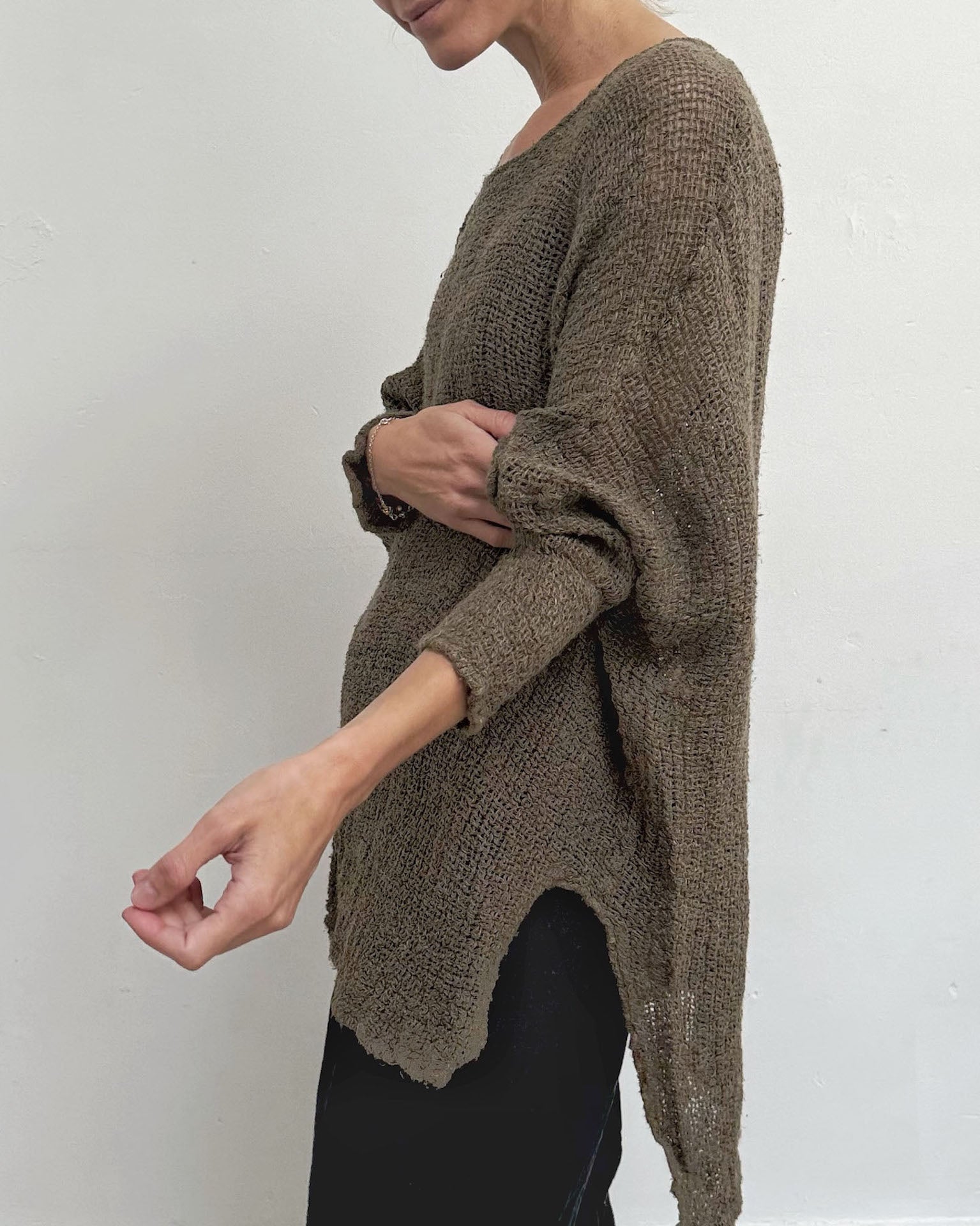 La Bottega di Brunella Top Maglia Bonta - Campagna Fossil - LUXAMORE -Tops-La Bottega di Brunella Maglia Bontà – Fossil handcrafted linen tops made in Italy. Ethically woven with natural fibers. Explore La Bottega di Brunella’s linen tops.