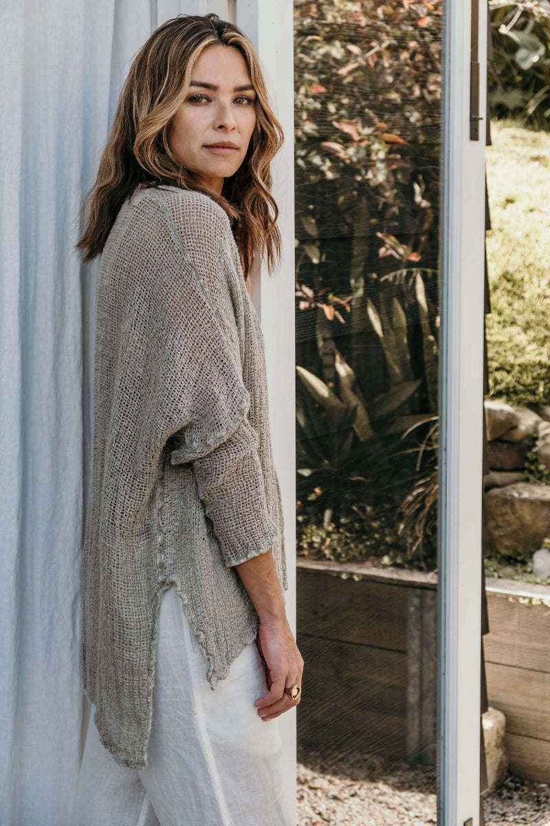 La Bottega di Brunella Top Maglia Bonta - Campagna Naturale - LUXAMORE -Tops-La Bottega di Brunella Maglia Bontà – handcrafted linen tops made in Italy. Ethically woven with natural fibers. Explore La Bottega di Brunella’s linen tops today.