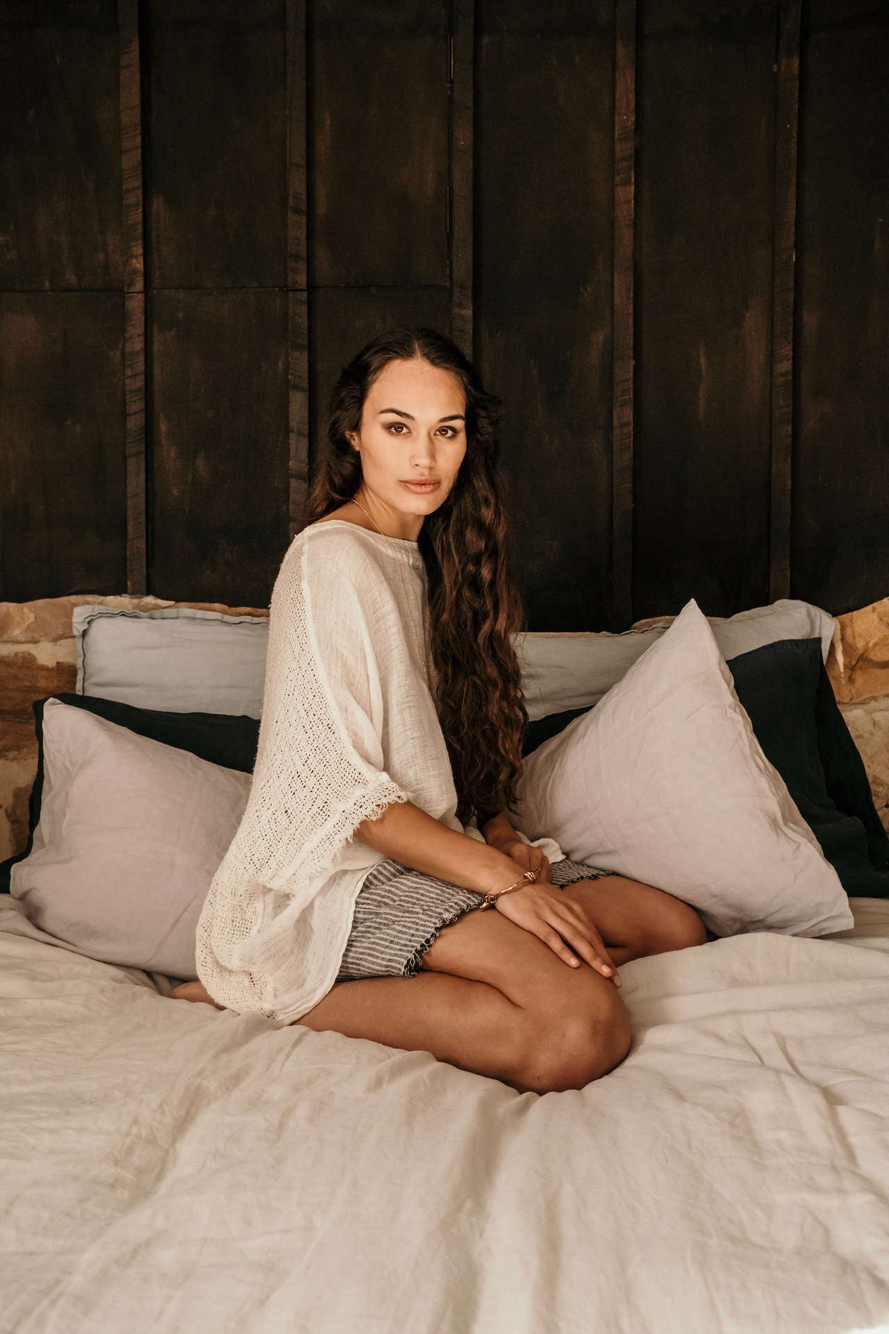 La Bottega di Brunella Top Maglia Corsara - Campagna latte - LUXAMORE -Tops-La Bottega di Brunella Maglia Corsara Latte – handcrafted linen tops made in Italy. Ethically woven with natural fibers. Explore La Bottega di Brunella’s linen tops today.