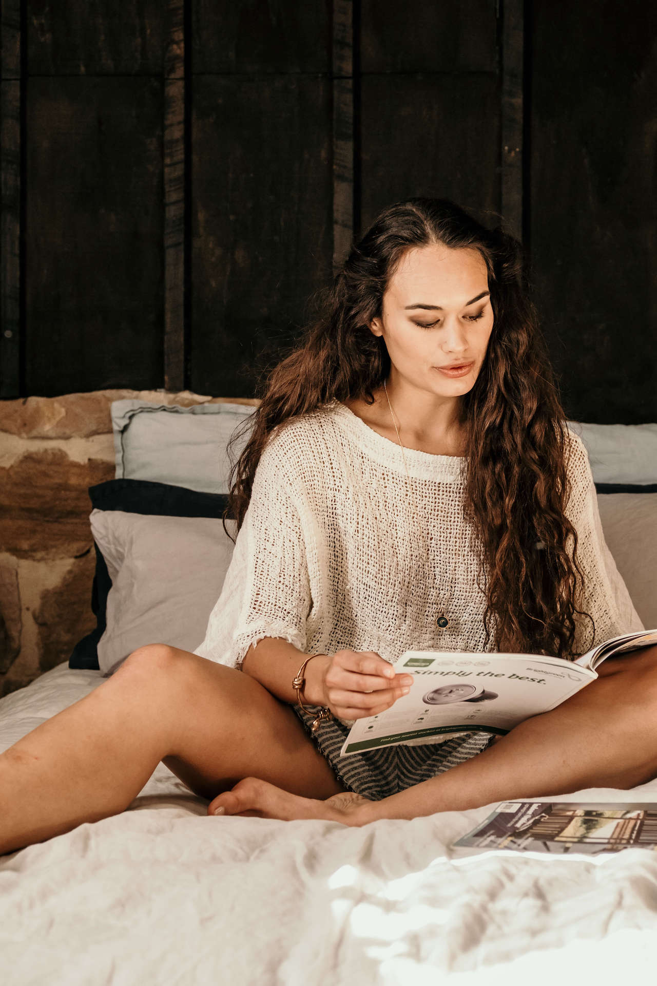 La Bottega di Brunella Top Maglia Corsara - Campagna latte - LUXAMORE -Tops-La Bottega di Brunella Maglia Corsara Latte – handcrafted linen tops made in Italy. Ethically woven with natural fibers. Explore La Bottega di Brunella’s linen tops today.