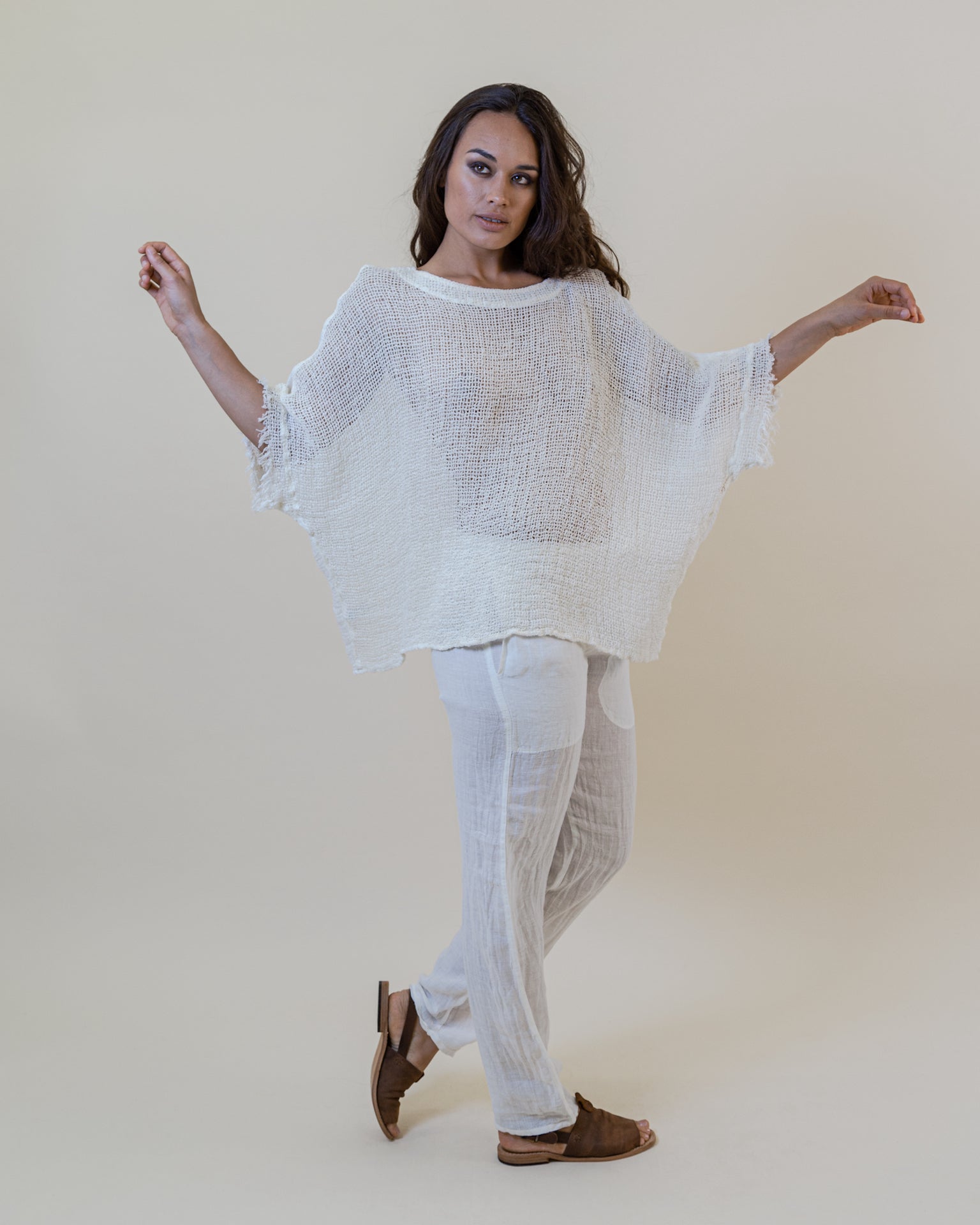 La Bottega di Brunella Top Maglia Corsara - Campagna latte - LUXAMORE -Tops-La Bottega di Brunella Maglia Corsara Latte – handcrafted linen tops made in Italy. Ethically woven with natural fibers. Explore La Bottega di Brunella’s linen tops today.