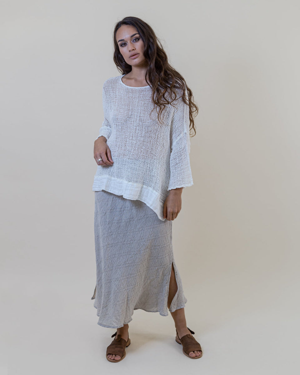 La Bottega di Brunella Top Maglia Europa - Campagna Latte - LUXAMORE -Tops-La Bottega di Brunella Maglia Europa - Campagna linen top garments, designed and handcrafted in Italy. Shop La Bottega di Brunella Linen at Luxamore.