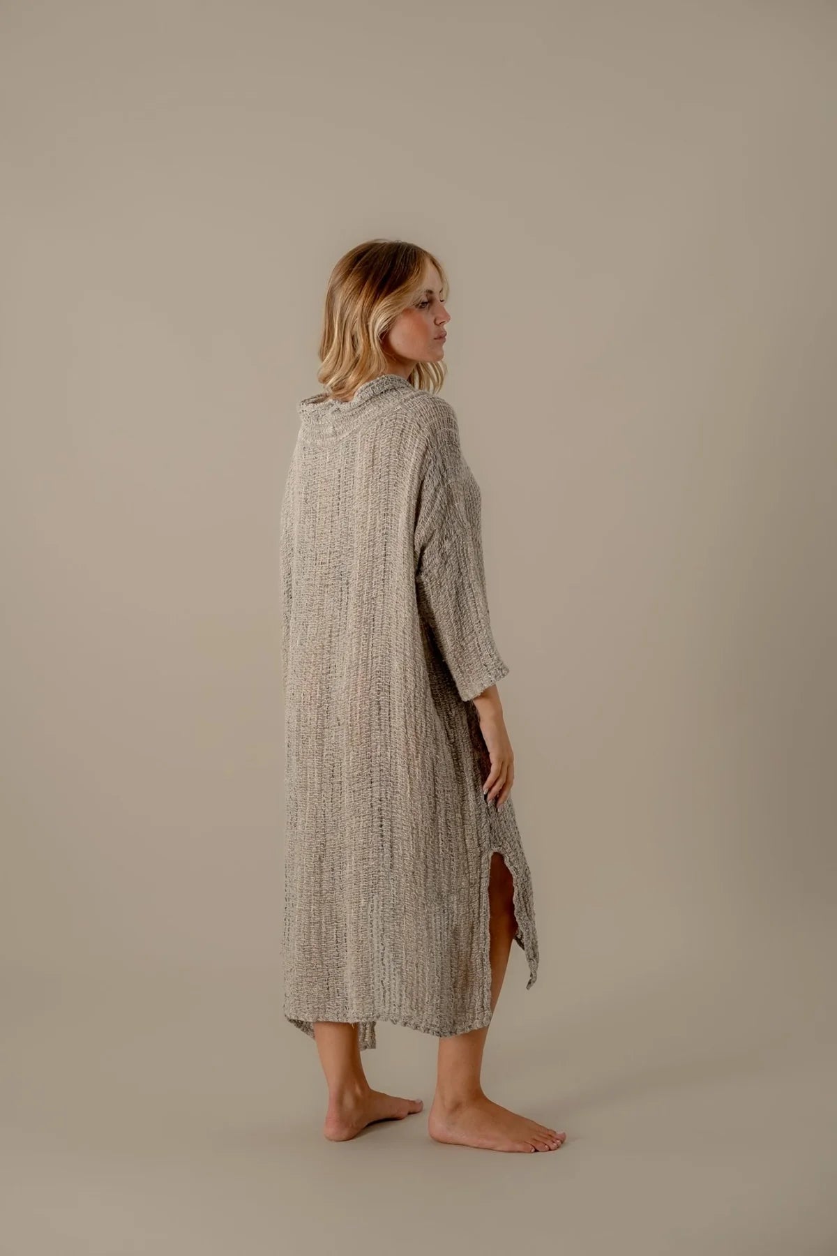 Woman Wearing La Bottega di Brunella VESTITO ICARO - Michelangelo linen dress LUXAMORE 