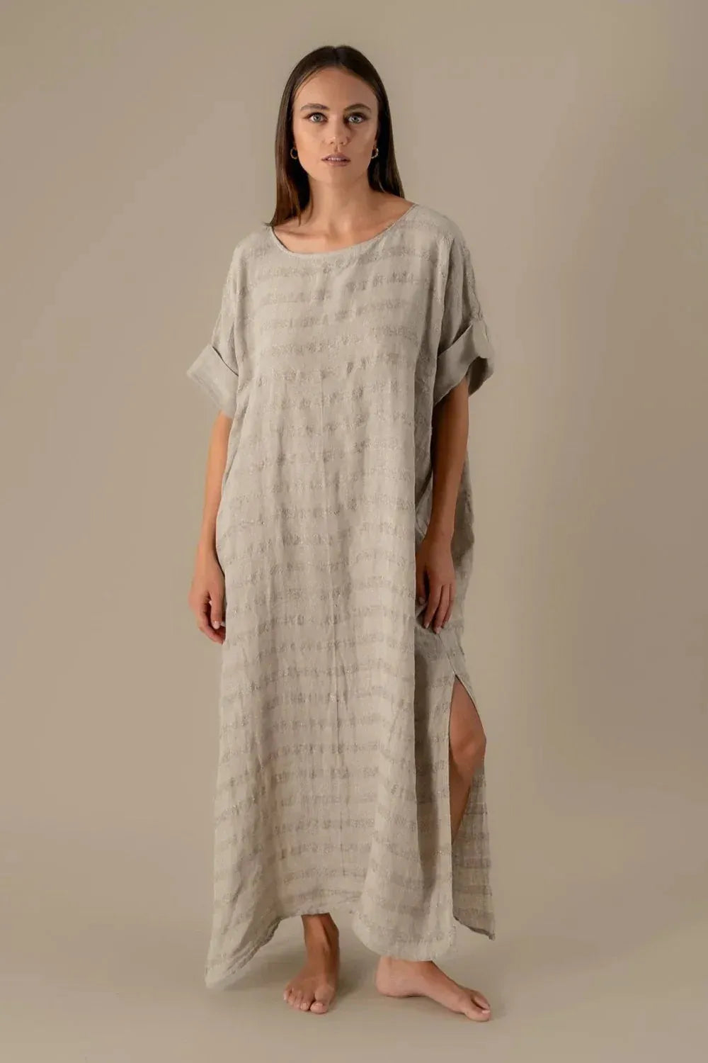 La Bottega di Brunella VESTITO WOW - Riga Luxor Carrubo worn by model in natural setting LUXAMORE 