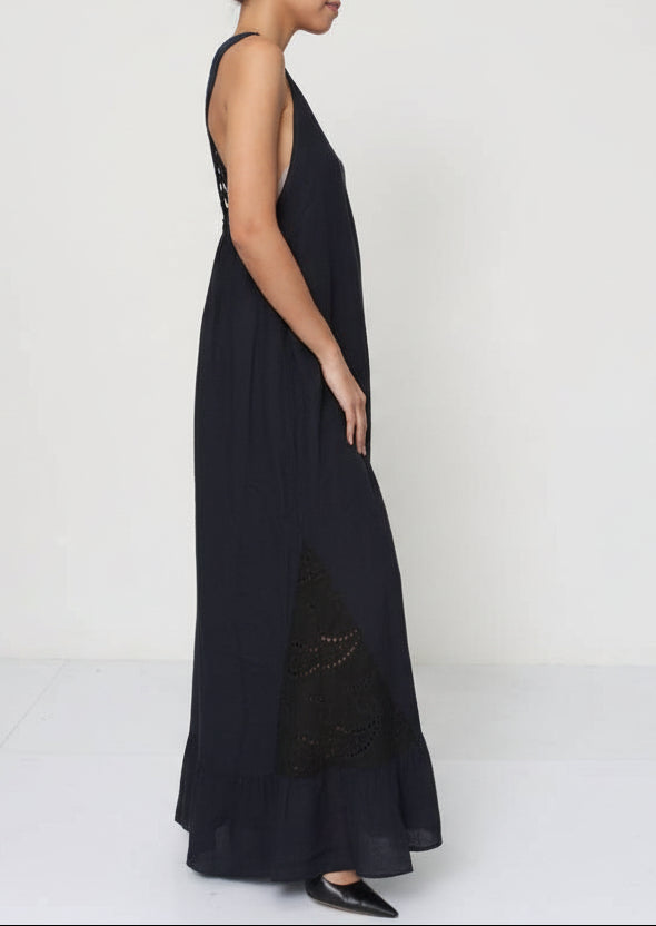 woman wearing Linen Dress Black Maxi Lace Back Made in Italy LUXAMORE 