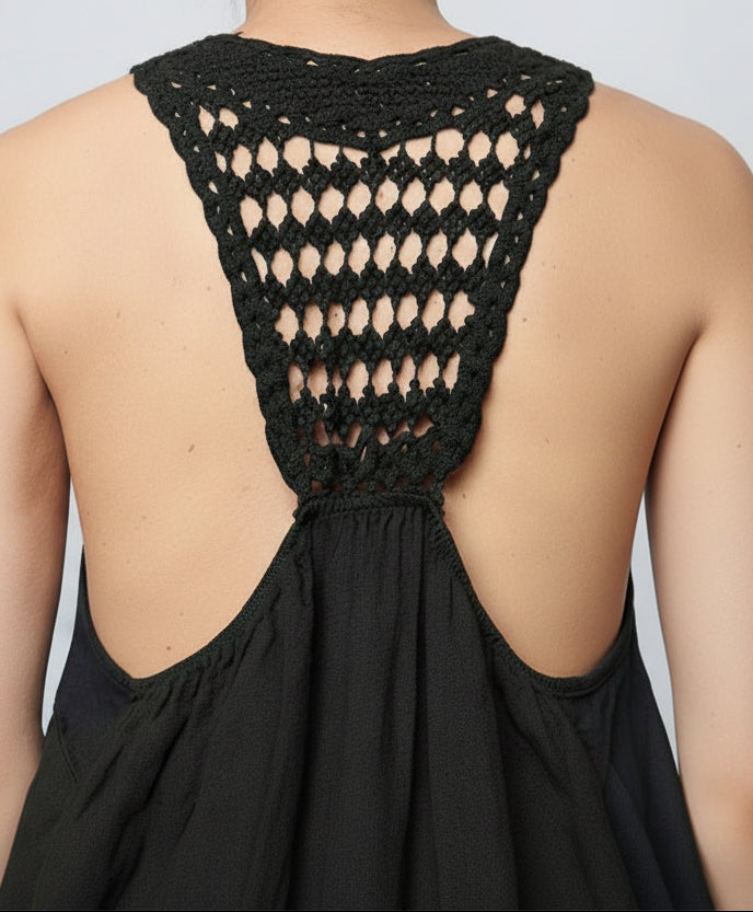 woman wearing Linen Dress Black Maxi Lace Back Made in Italy LUXAMORE 