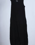 Woman Wearing Linen Dress Sleeveless Raw Edge, Maxi Made in Italy Black - Dress LUXAMORE