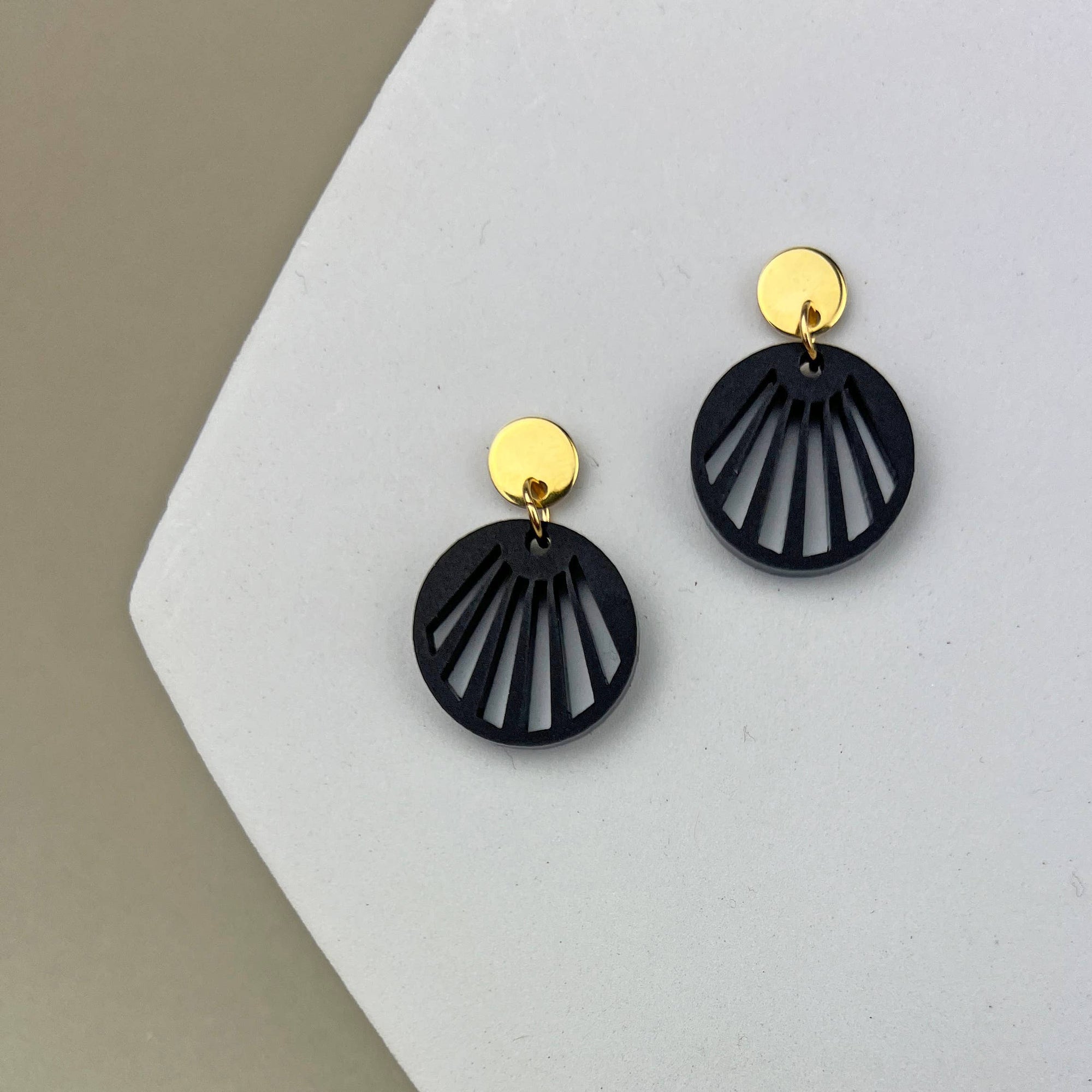 Mingled RADIANCE | Minimalist Gold and Black Dangle Earrings - LUXAMORE -Earings